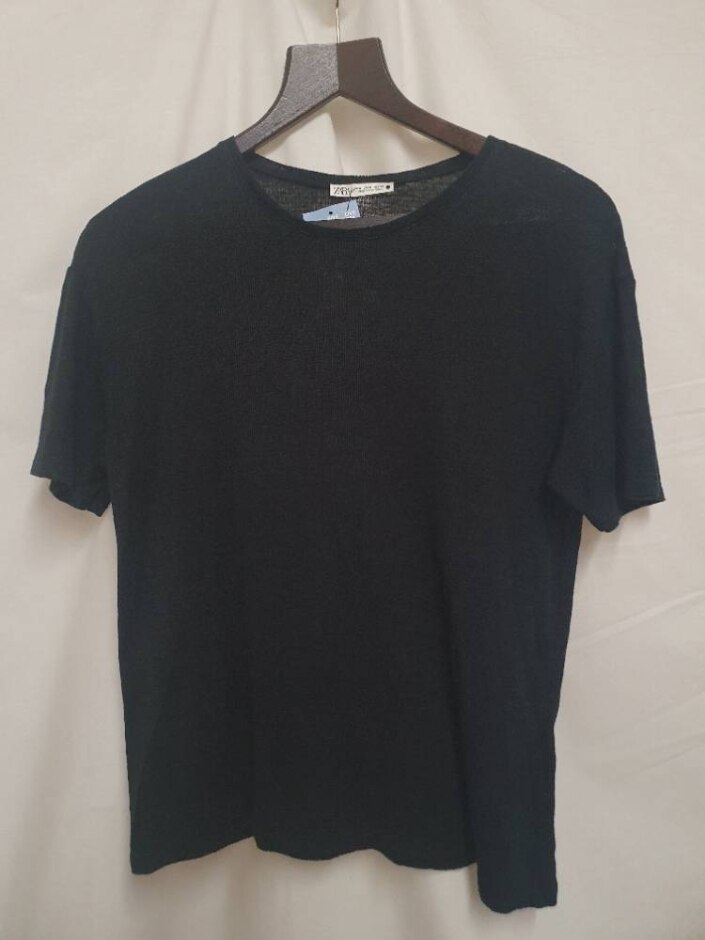 Zara Thin Knit Short Sleeved Top Black Size: S