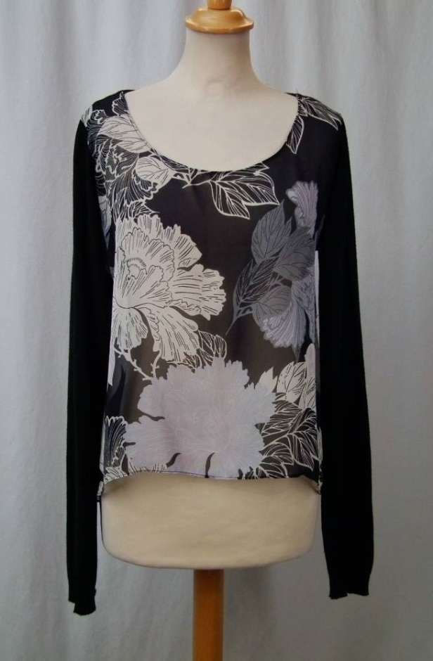 Next Floral Cropped Top Black Size: 12