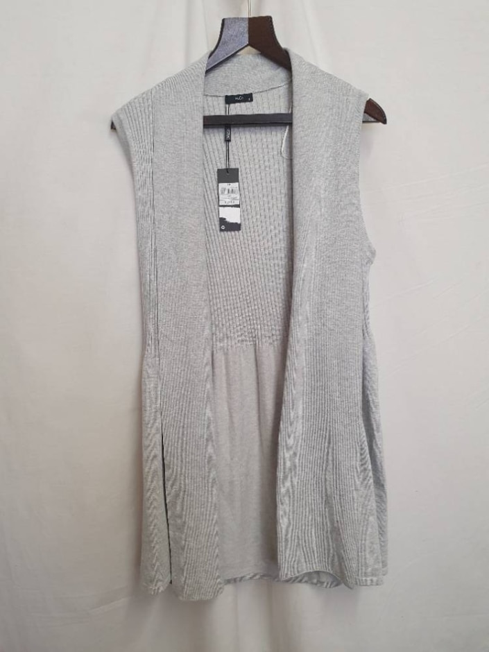 M&co Bnwt Sleeveless Open Cardigan Pale Grey Size: 18